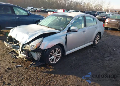 2013 Subaru Legacy 2.5I Premium из США, поврежденный, VIN 4S3BMBG63D3041410